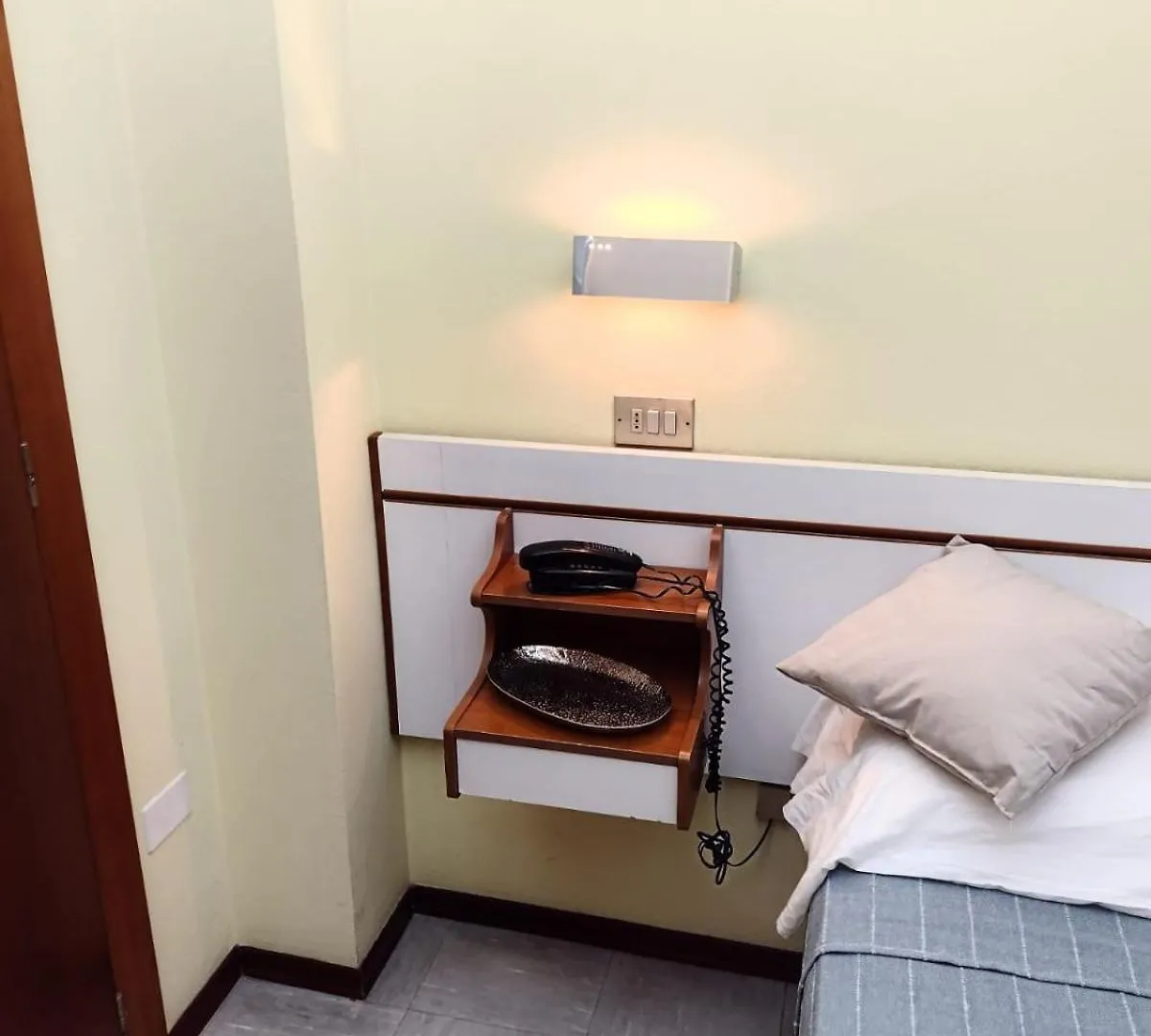 Hotel Ambasciata Cesenatico 3*,